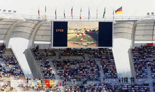 Roger Milla, Skuhravy e Italia-Inghilterra: la storia dei Mondiali "baresi" del 1990 